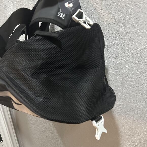 Nike Alpha Training Duffel Bag Crossbody Black Large Carry System New With Tags - Picture 7 of 8